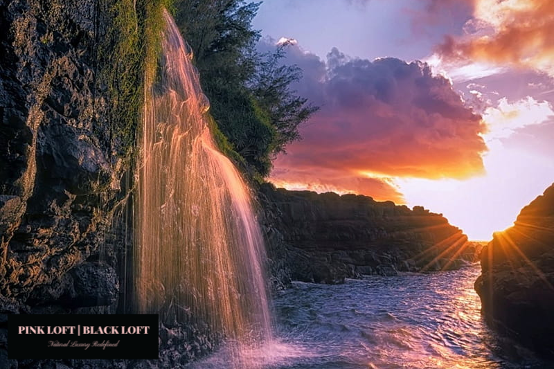 Black Collection N°17:  Kauai Waterfall